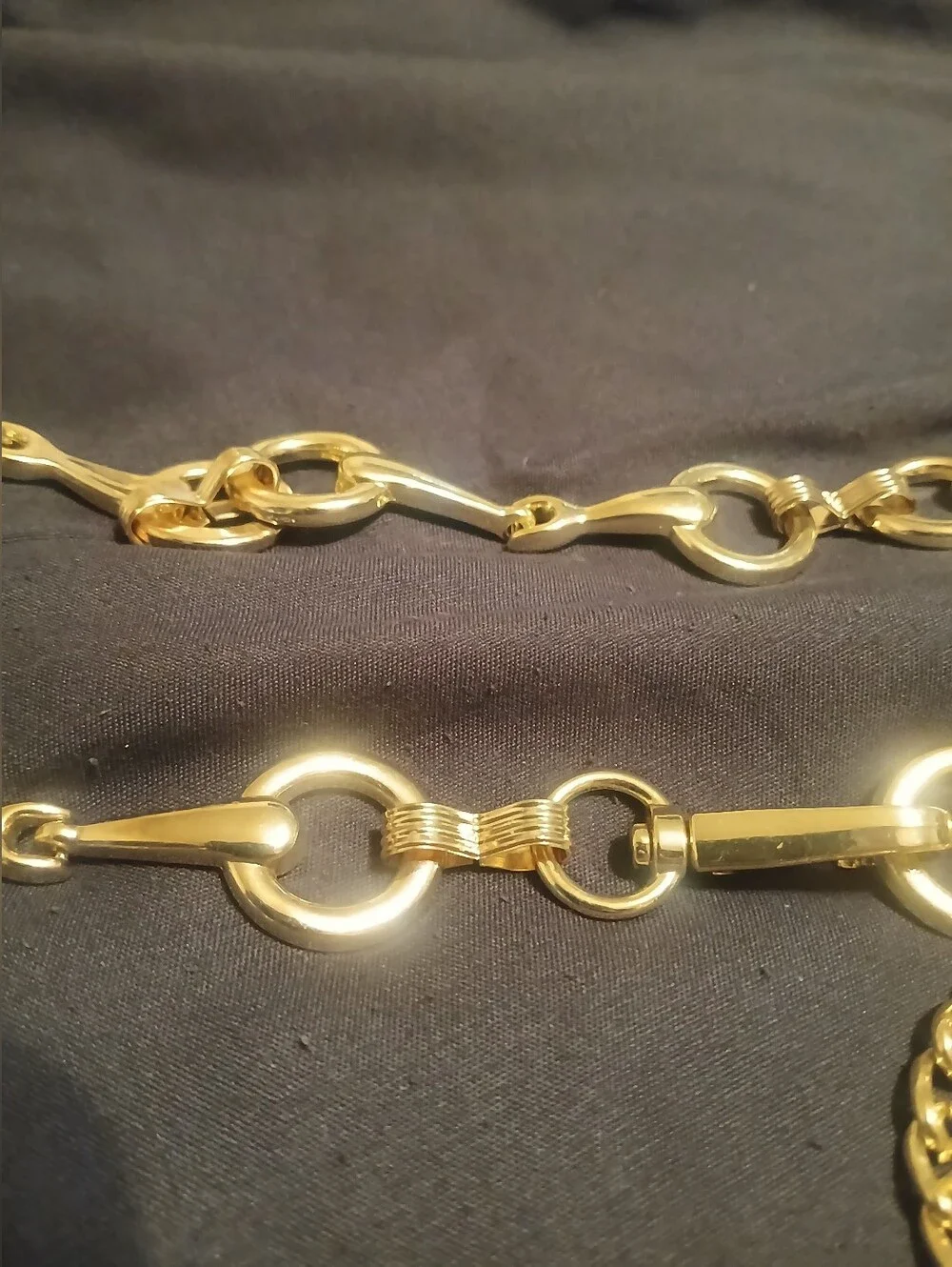 1980s Gold Chain Belt - Picture 4 of 4